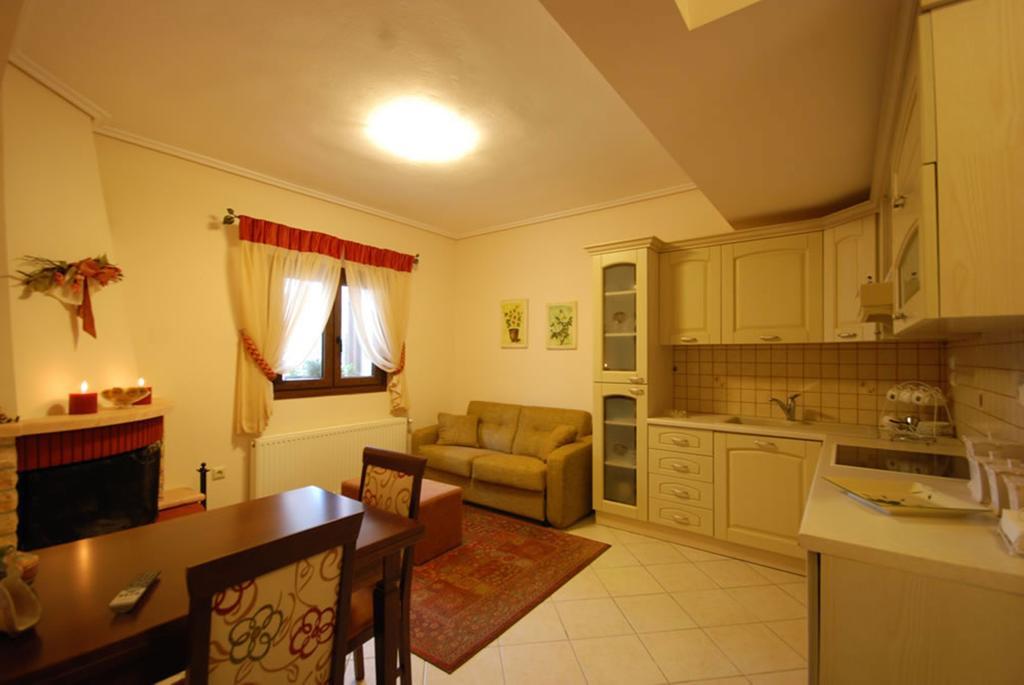 Valentini Guesthouse Karpenisi ห้อง รูปภาพ