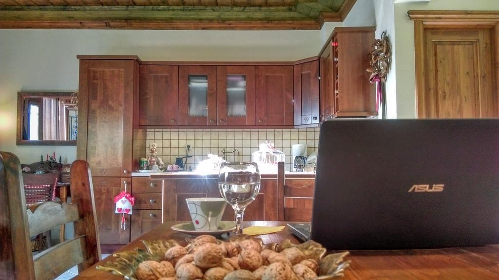 Valentini Guesthouse Karpenisi ภายนอก รูปภาพ
